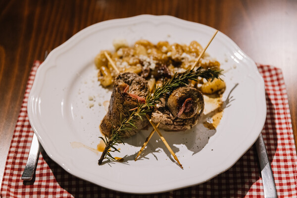 Στο νέο σπίτι της Trattoria Italia d'Onofrio για την πιο ωραία πέστο φιστίκι