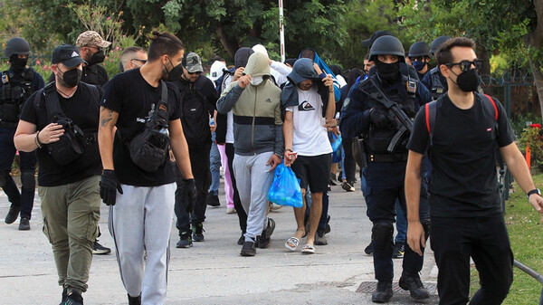 Πολυτεχνειούπολη: Στον εισαγγελέα οι 22 συλληφθέντες 