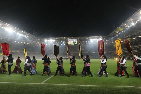 «Αγιά Σοφιά OPAP Arena»: Ο κόσμος αποθέωσε τον Κώστα Νεστορίδη- Όσα έγιναν στα εγκαίνια του γηπέδου της ΑΕΚ