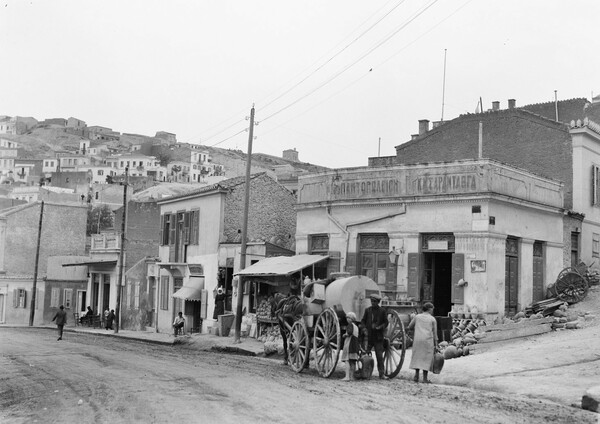 Πέντε σπάνιες φωτογραφίες από τον Πειραιά του 1928