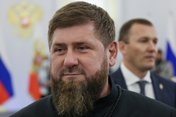 Ο Καντίροφ στέλνει τους ανήλικους γιους του να πολεμήσουν στην Ουκρανία
