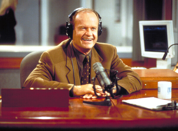 «Frasier»: Η εμβληματική κωμωδία των 90s επιστρέφει