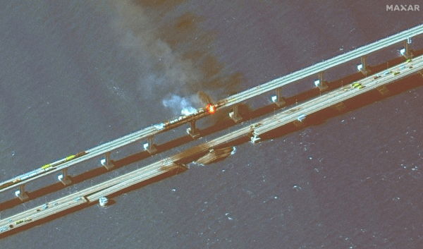 Κριμαία: Δορυφορικές εικόνες δείχνουν το μέγεθος της καταστροφής, μετά την έκρηξη στη γέφυρα