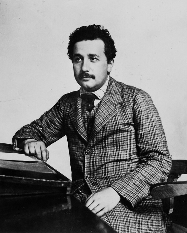 Άρθουρ Ι. Μίλερ: «Αϊνστάιν-Πικάσο»