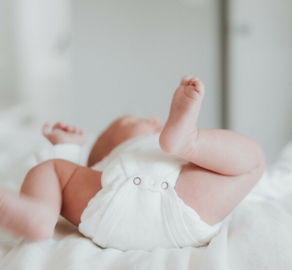 Δεκάδες νεκρά νεογνά και μητέρες σε βρετανικά μαιευτήρια - Τι αποκρύπτει νέα έρευνα