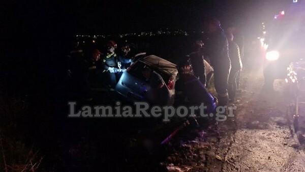 Τροχαίο με έναν νεκρό και δύο τραυματίες έξω από τη Λαμία