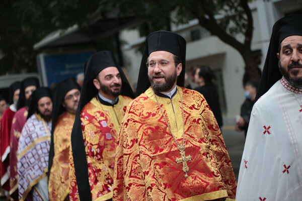 Θεσσαλονίκη: Πλήθος κόσμου στην λιτανεία των εικόνων του Αγίου Δημητρίου και της Παναγίας Γεροντίσσης