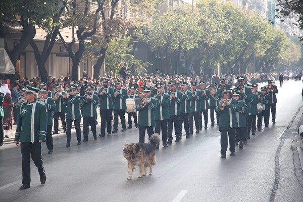 28η Οκτωβρίου: Η μαθητική παρέλαση της Θεσσαλονίκης σε εικόνες