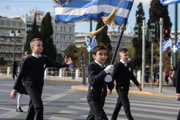 28η Οκτωβρίου: Οι μεγάλες παρελάσεις σε Αθήνα και Θεσσαλονίκη- 