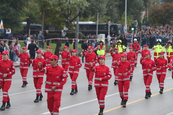 28η Οκτωβρίου: Οι μεγάλες παρελάσεις σε Αθήνα και Θεσσαλονίκη-