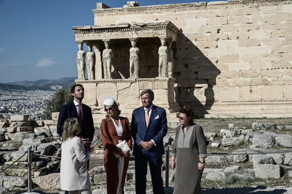 Στην Ακρόπολη το βασιλικό ζεύγος της 