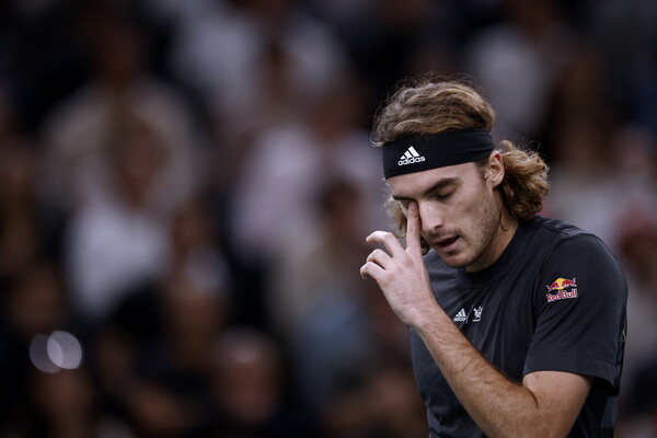 Paris Masters: «Λύγισε» στις λεπτομέρειες ο Τσιτσιπάς - Στον τελικό ο Νόβακ Τζόκοβιτς