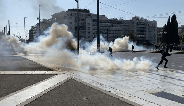 Γενική απεργία: Μαζικές συγκεντρώσεις σε όλη τη χώρα - «Πάρτε μέτρα για την ακρίβεια»