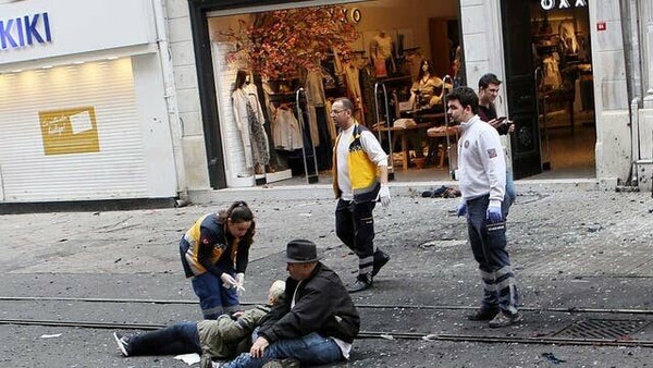 Έκρηξη στην Κωνσταντινούπολη: Γυναίκα πυροδότησε τη βόμβα - Για τρομοκρατική ενέργεια μιλούν οι αρχές