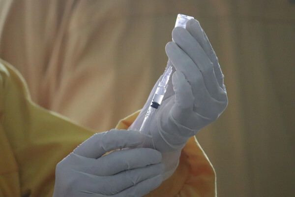 Πλεύρης: Τέλος στη συνταγογράφηση του εμβολίου της γρίπης - Ενδεχομένως από την άλλη εβδομάδα