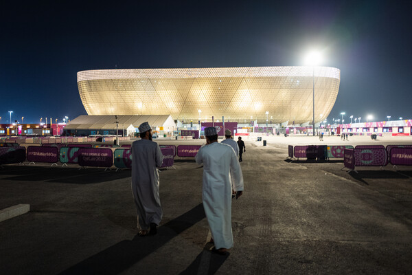 Φωτισμένο στάδιο στο Κατάρ