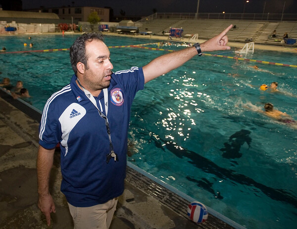 Ένοχος προπονητής πόλο για σεξουαλική κακοποίηση 10 αθλητριών του-Διείσδυε στις έφηβες ενώ ήταν κάτω από το νερό