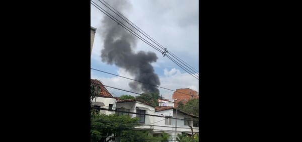 Κολομβία: Μικρό αεροπλάνο έπεσε σε κατοικημένη περιοχή- Πάνω σε σπίτι