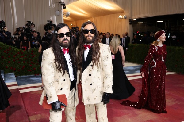 Ο Alessandro Michele εγκαταλείπει την Gucci. Ποιος είναι ικανός, όμως, να τον διαδεχτεί;