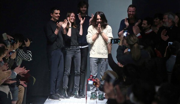 Ο Alessandro Michele εγκαταλείπει την Gucci. Ποιος είναι ικανός, όμως, να τον διαδεχτεί;