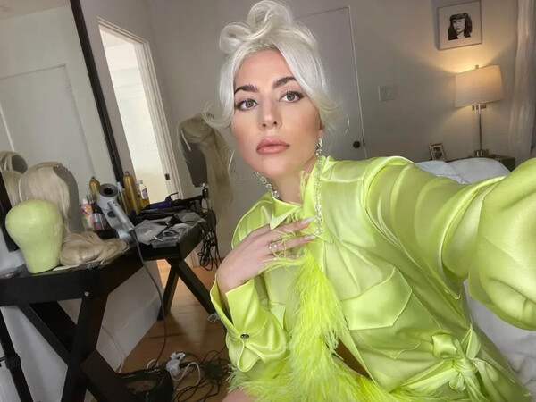 Η Lady Gaga έκανε ψεύτικο Instagram Boomerang και οι φανς τρολάρουν το βίντεο