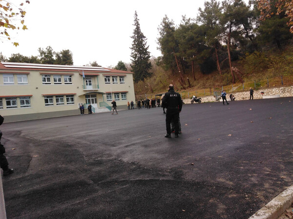Σέρρες: «Το λεβητοστάσιο εξερράγη γιατί προφανώς δεν αποδέσμευσαν τον λέβητα πετρελαίου», καταγγέλλει ο διευθυντής του σχολείου