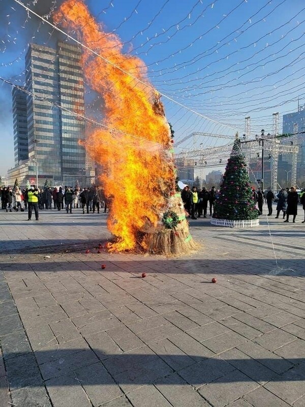 Σκηνές Καπιτωλίου στην Μογγολία: Διαδηλωτές πολιορκούν το Κοινοβούλιο 