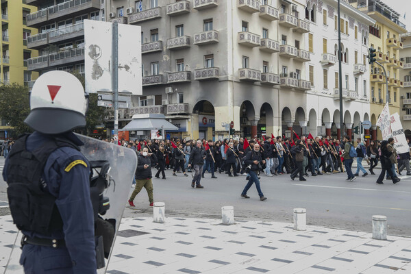 14 χρόνια μετά: Μαζική συγκέντρωση και πορεία για τη δολοφονία του Αλέξη Γρηγορόπουλου