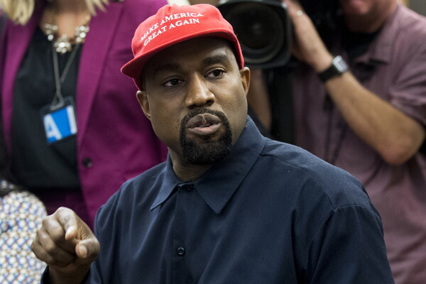 Παραλήρημα από τον Kanye West: Ζητά από τους Εβραίους να συγχωρήσουν τον Χίτλερ