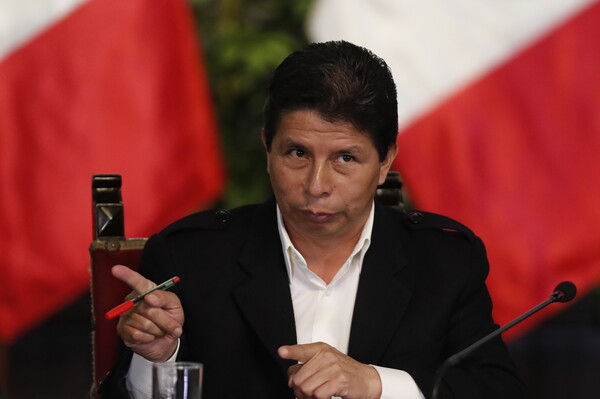 Περού: Υπό κράτηση ο πρόεδρος της χώρας- Μετά την απόφασή του να διαλύσει το Κογκρέσο