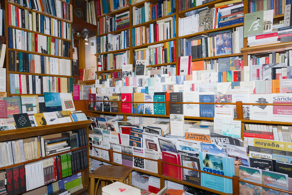 Το ιστορικό εναλλακτικό και λιλιπούτειο βιβλιοπωλείο Κεντρί της Θεσσαλονίκης