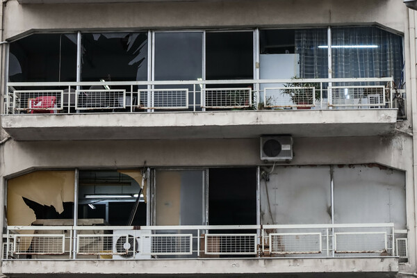 Κολωνός: Ισχυρή έκρηξη σε επιχείρηση με καπνικά είδη- Μεγάλες υλικές ζημιές