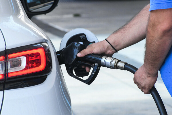 Αυξητικές τάσεις στις τιμές των καυσίμων – «Ίσως ξεπεράσει τα 2 ευρώ ξανά η βενζίνη»