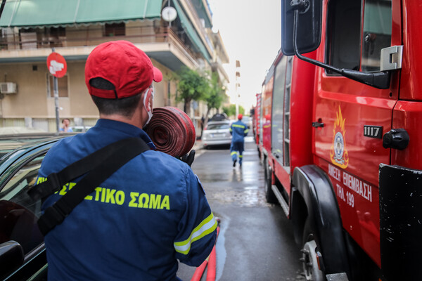 Φωτιά σε διαμέρισμα στο Ελληνικό- Μεγάλη δύναμη πυρόσβεσης στο σημείο