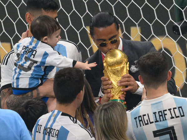 Ο «Salt Bae» αποκλείστηκε από τον τελικό του US Open Cup μετά το φιάσκο στον τελικό του Μουντιάλ