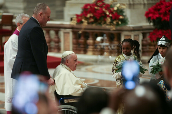 O Πάπας Φραγκίσκος καταδίκασε την «πείνα για πλούτο και εξουσία» στη λειτουργία του Σαββάτου 