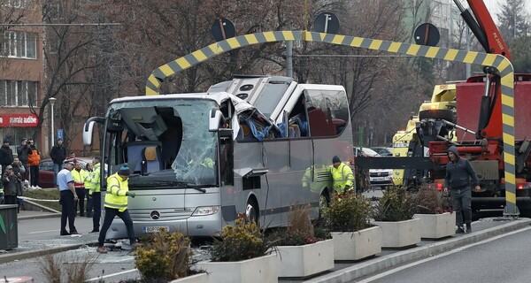 Βουκουρέστι: Ποιες κατηγορίες περιλαμβάνει η δικογραφία - «Αν το υλικό του εμποδίου ήταν ελαφρύ, δε θα μιλούσαμε για τραγωδία»