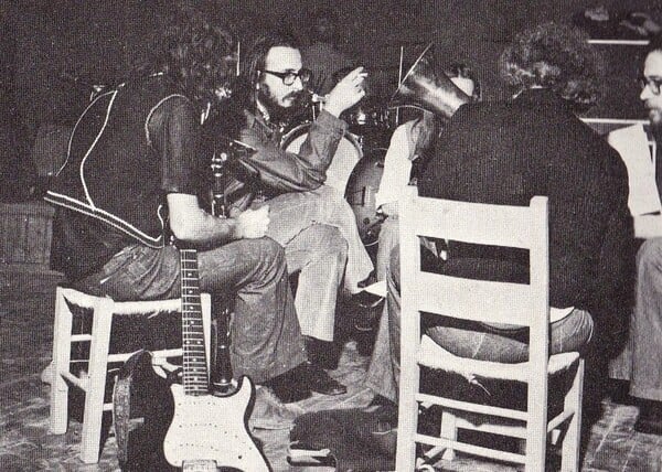Το 1972, τέτοιες μέρες πριν από 50 χρόνια, κυκλοφορεί «Το Βρώμικο Ψωμί» του Διονύση Σαββόπουλου