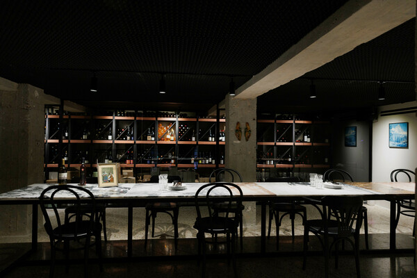 Pharaoh: Τρώγοντας στο wine-bar restaurant που δικαίως συζητάει όλη η Αθήνα