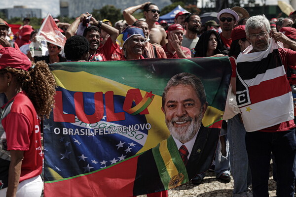 Ο Λούλα ορκίστηκε πρόεδρος της Βραζιλίας- Οι υποστηρικτές κατέκλυσαν την πρωτεύουσα