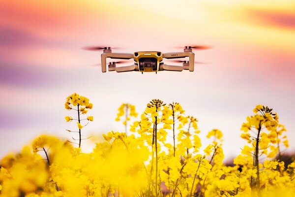 Κινέζοι επιστήμονες υποστηρίζουν πως έλυσαν το θέμα παρατεταμένης παραμονής των drones στον αέρα 