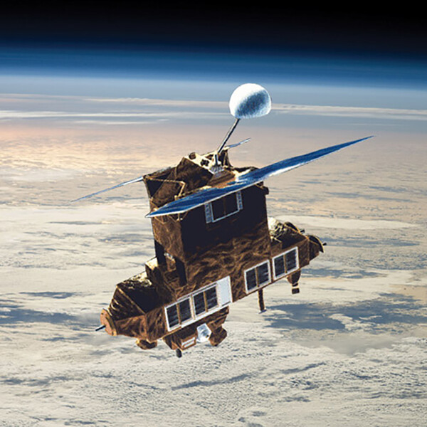 Διαστημικά σκουπίδια-Δορυφόρος της NASA που είχε εκτοξευτεί από το Challenger πέφτει στη Γη