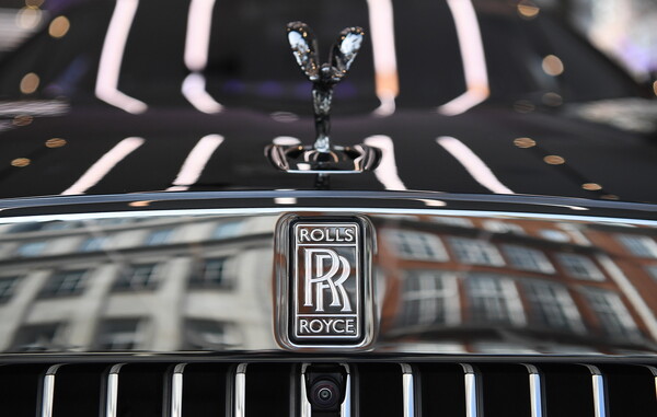 Rolls-Royce: Ρεκόρ πωλήσεων, ξανά, το 2022