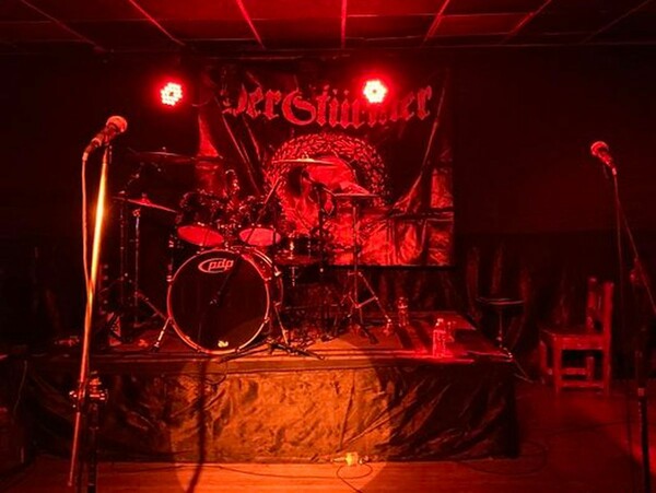 Το νεοναζί συγκρότημα του Καιάδα «Der Stürmer» δίνει μυστικές συναυλίες black metal στο Μεξικό
