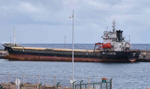 Κατασχέθηκαν περίπου τρεις τόνοι κοκαΐνης από φορτηγό πλοίο ελληνικών συμφερόντων με σημαία Τόνγκο