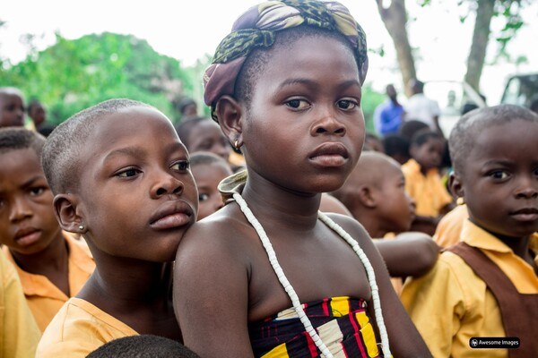 «Μυστηριώδης ασθένεια» σκότωσε 12 παιδιά στην Ακτή Ελεφαντοστού