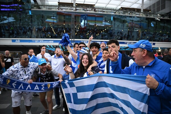 Σε εξέλιξη ο μεγάλος τελικός Τσιτσιπά - Τζόκοβιτς στο Australian Open