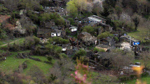 To xρονικό ενός προαναγγελθέντος φόνου σε ένα μικρό χωριό της Γαλικίας 