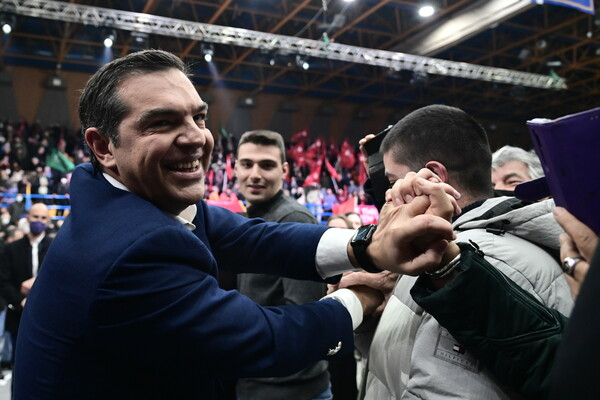 Τσίπρας από Περιστέρι:
