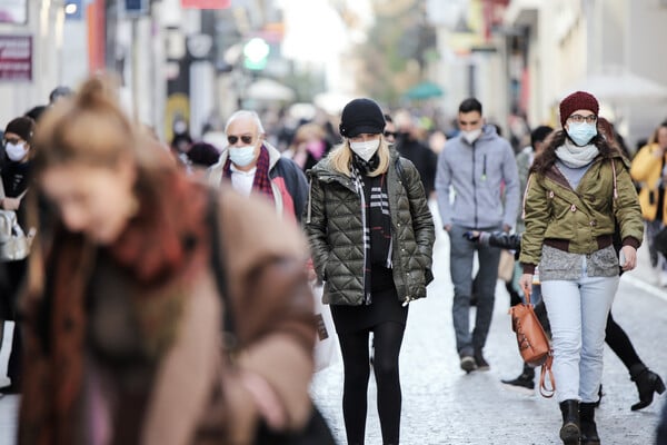 Κορωνοϊός: 169 θάνατοι, στους 135 οι διασωληνωμένοι- Η εβδομαδιαία έκθεση του ΕΟΔΥ